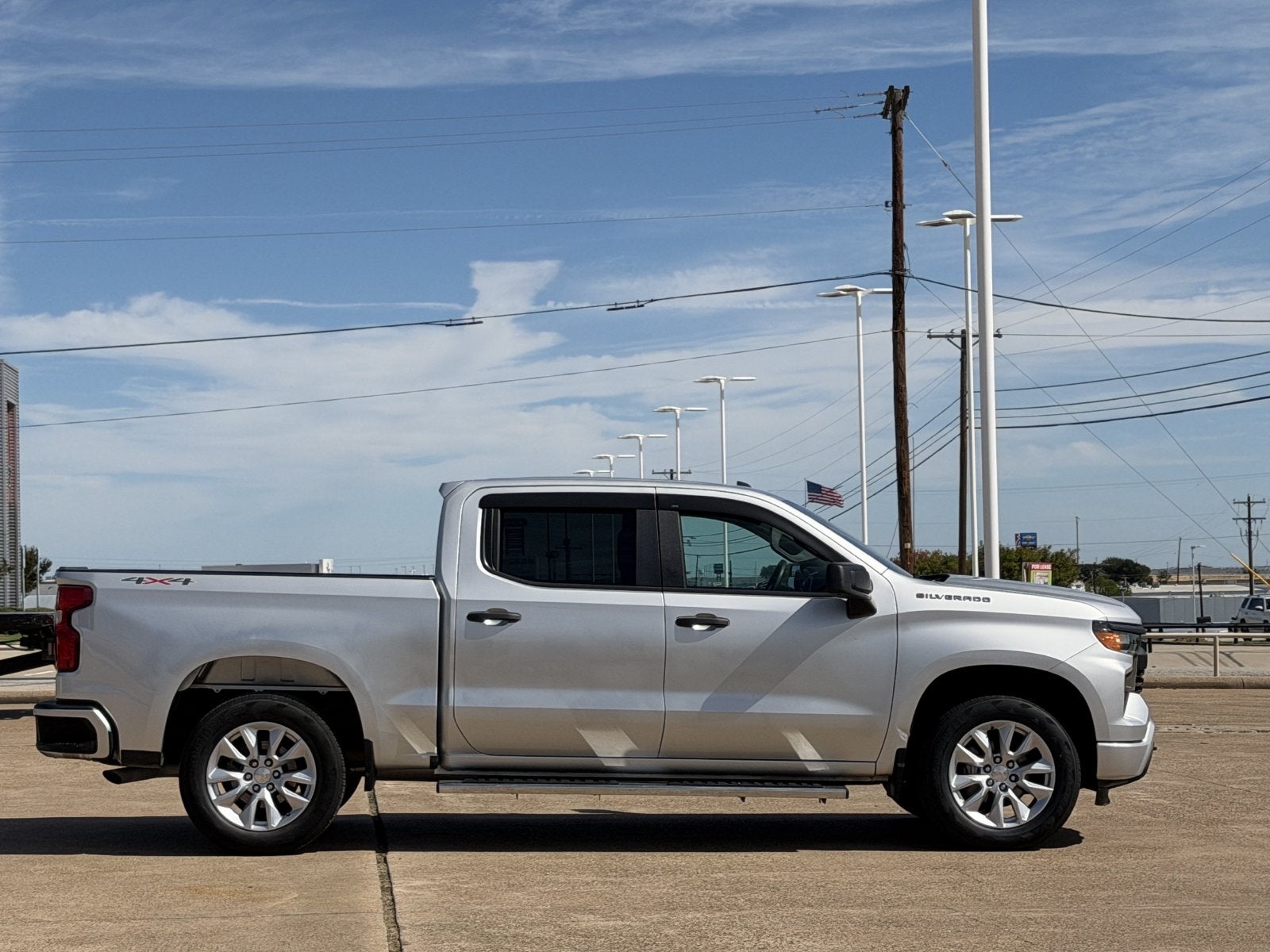 2022 Chevrolet Silverado 1500 Custom