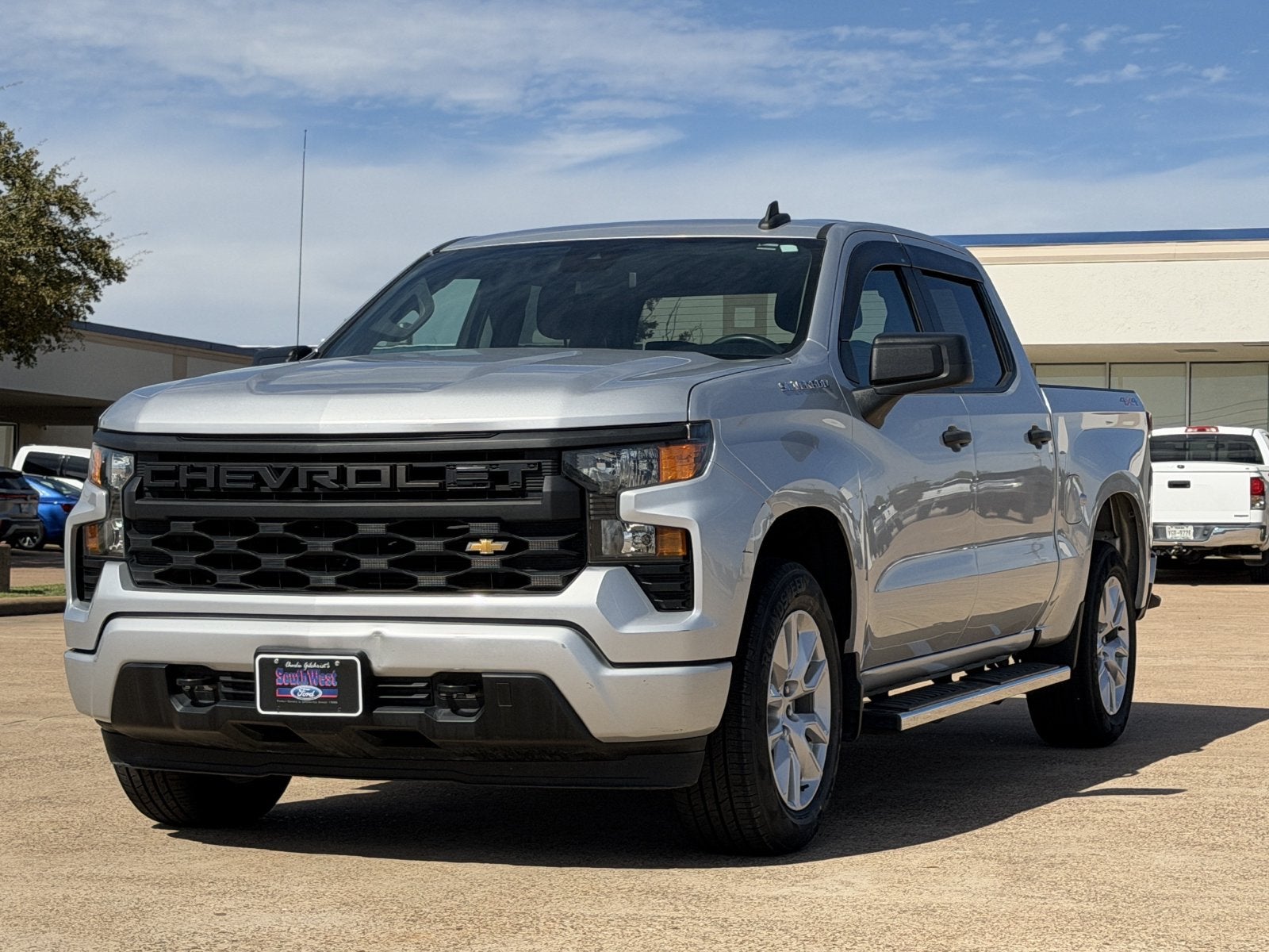 2022 Chevrolet Silverado 1500 Custom