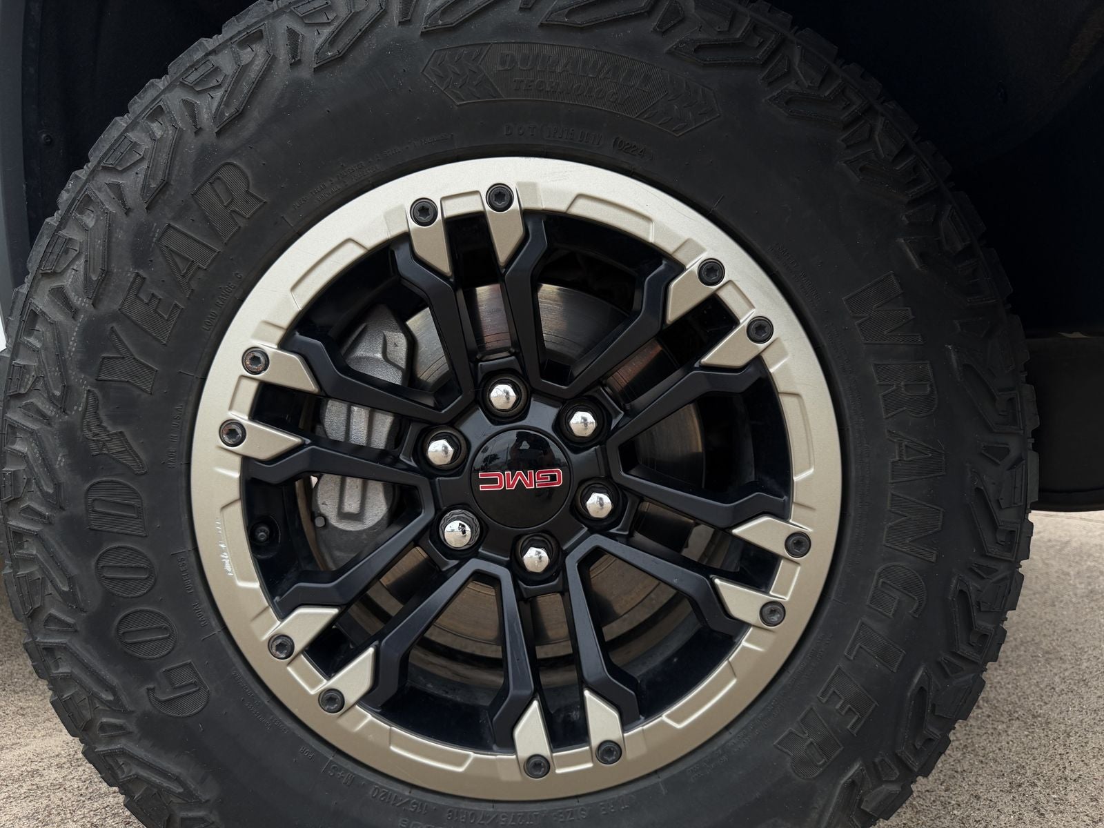 2024 GMC Sierra 1500 AT4X