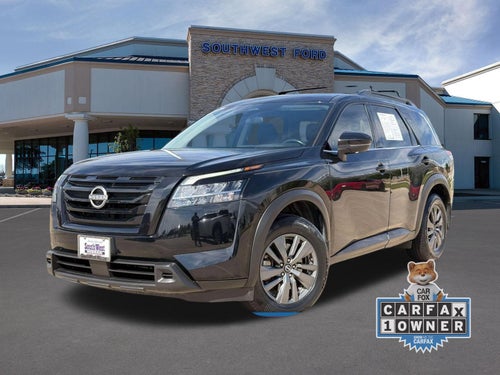 2022 Nissan Pathfinder SV