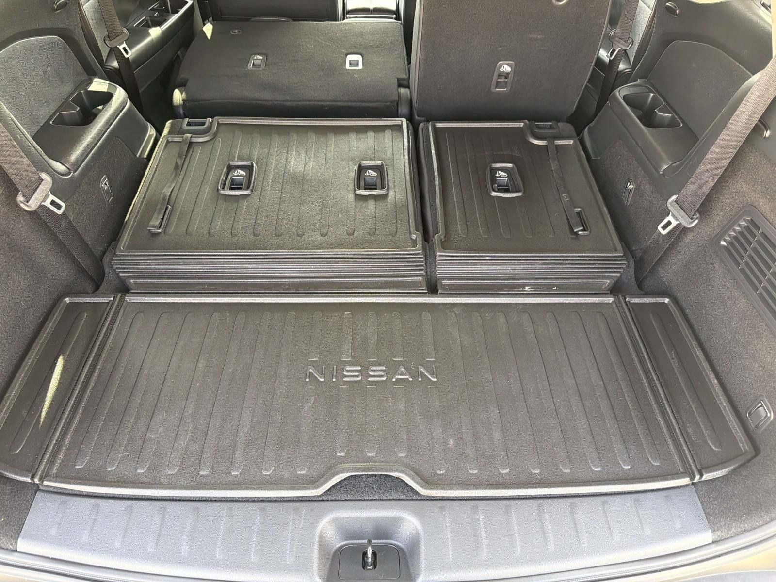 2022 Nissan Pathfinder SV