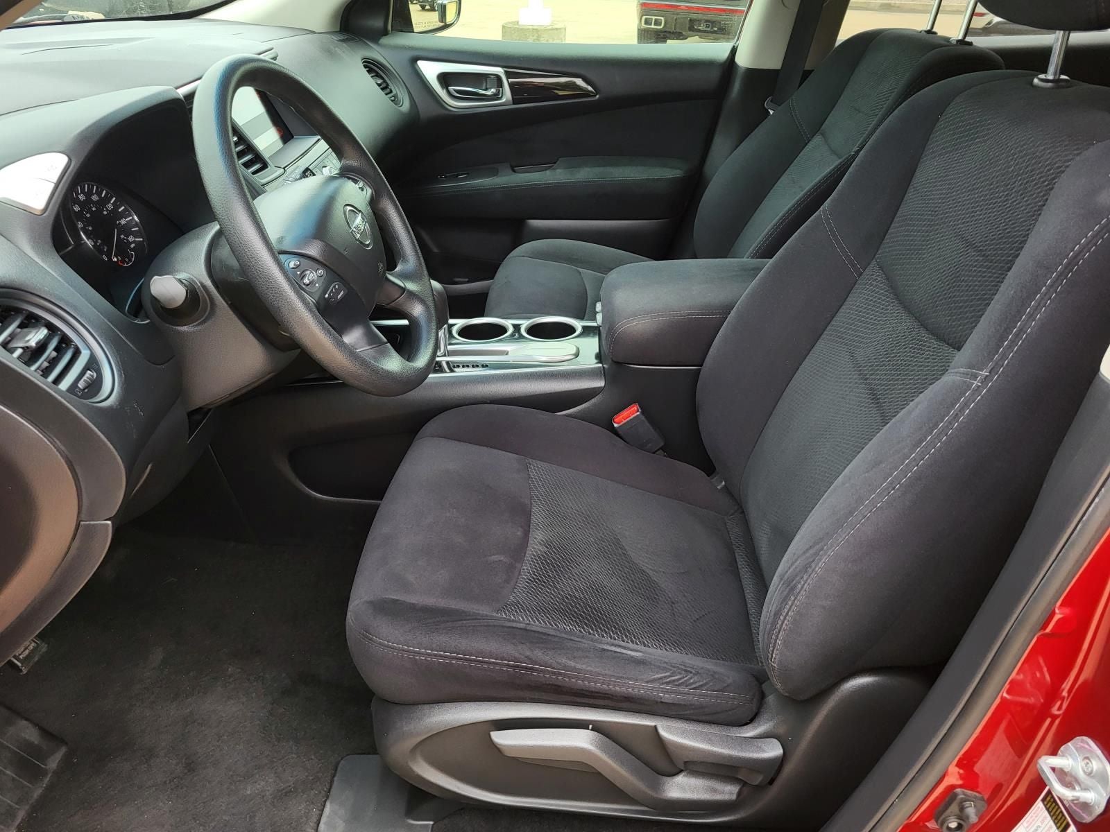 2016 Nissan Pathfinder S
