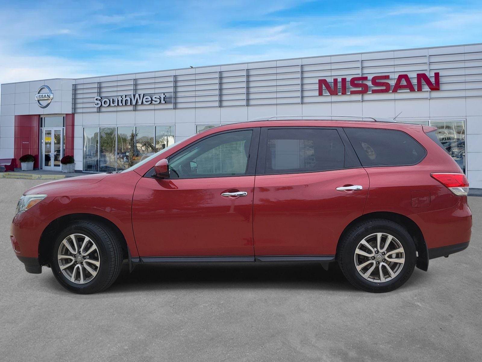 2016 Nissan Pathfinder S