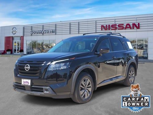 2024 Nissan Pathfinder SV