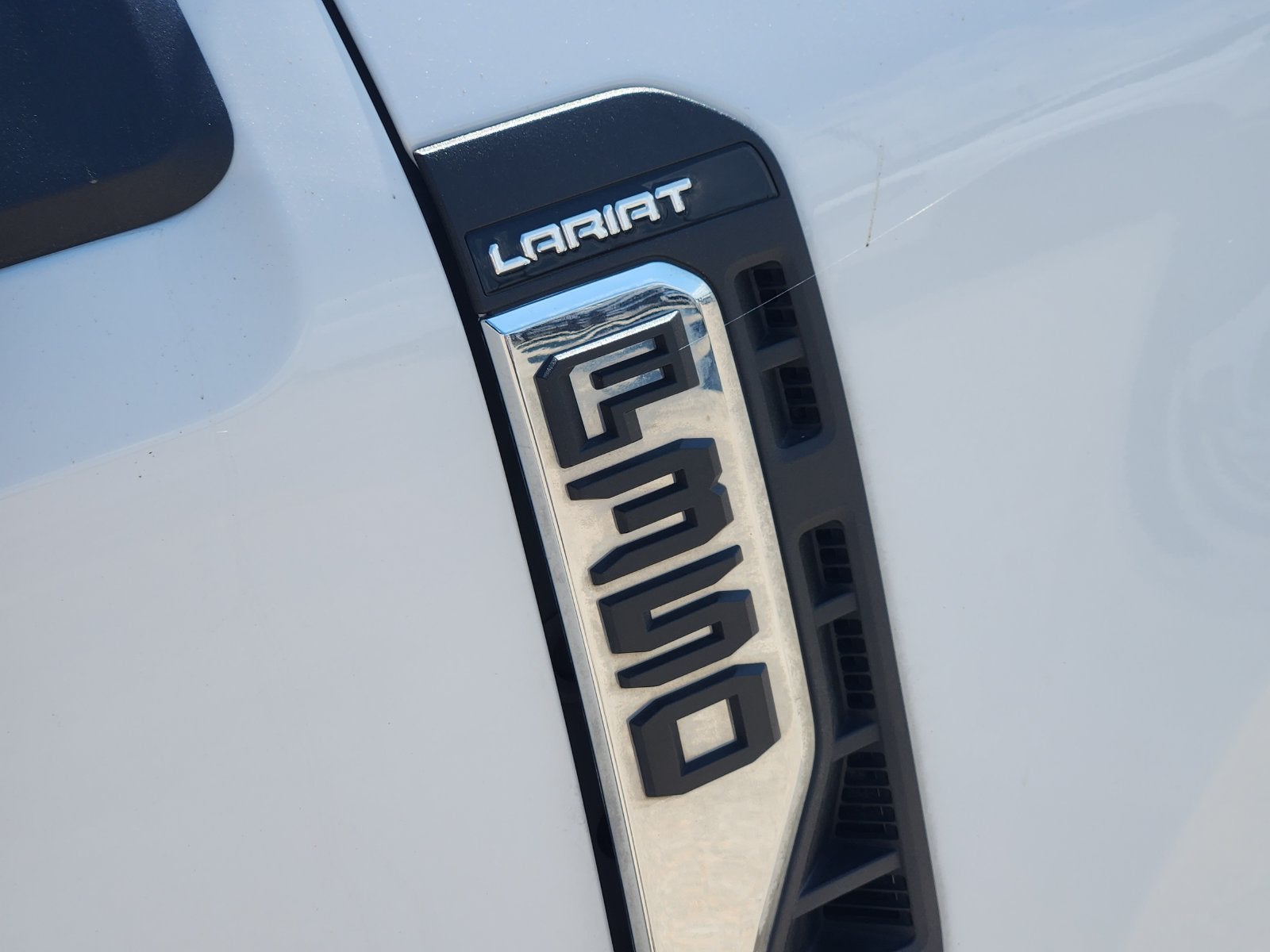 2024 Ford F-350SD Lariat