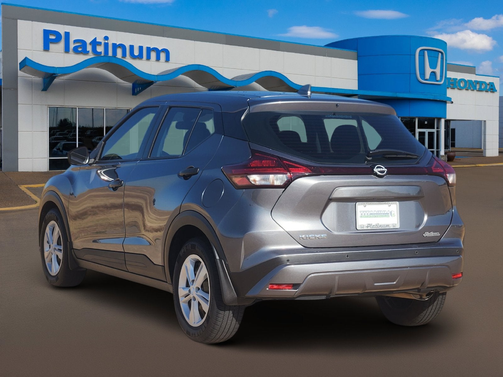 2023 Nissan Kicks S