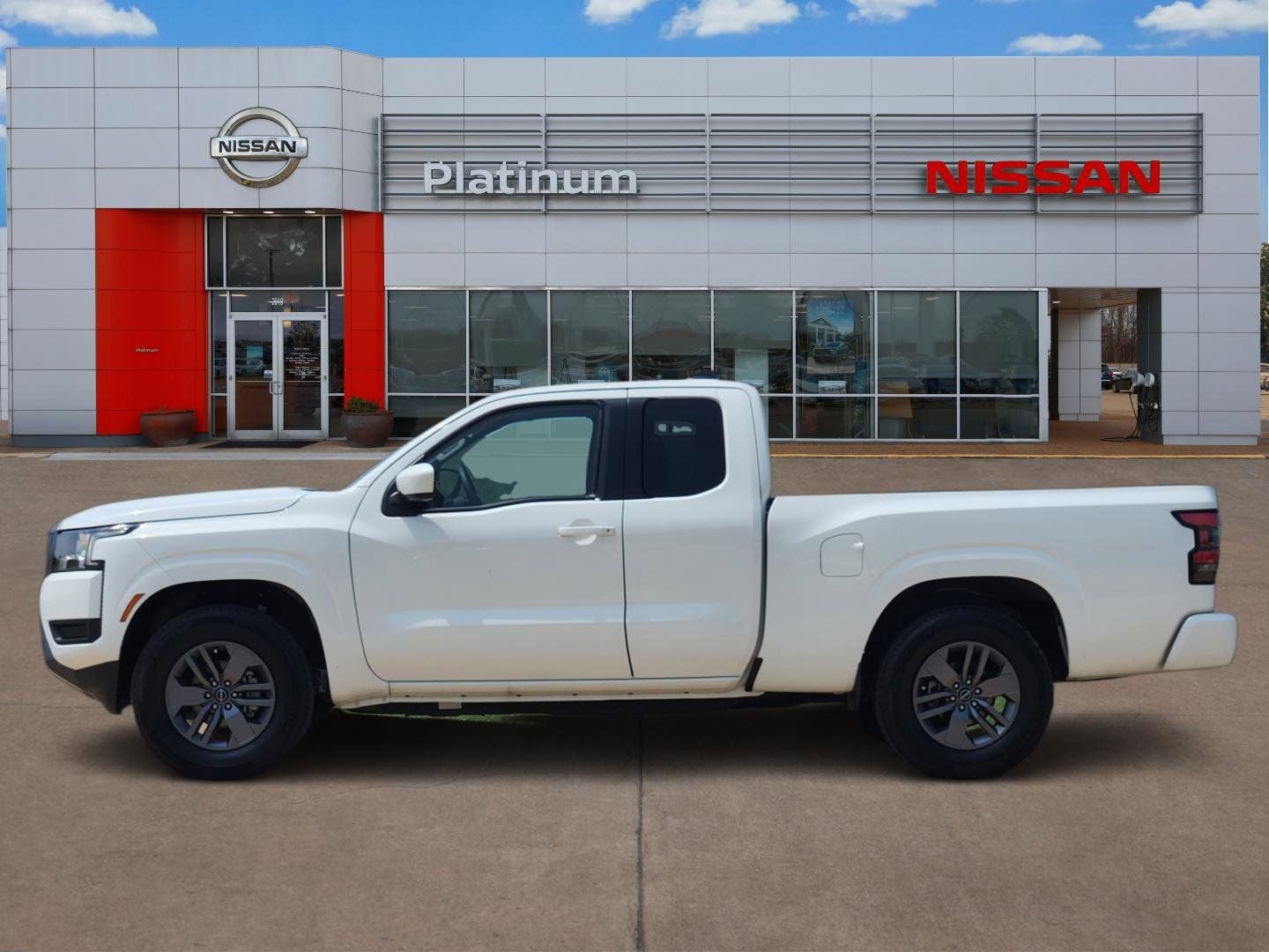 2025 Nissan Frontier SV