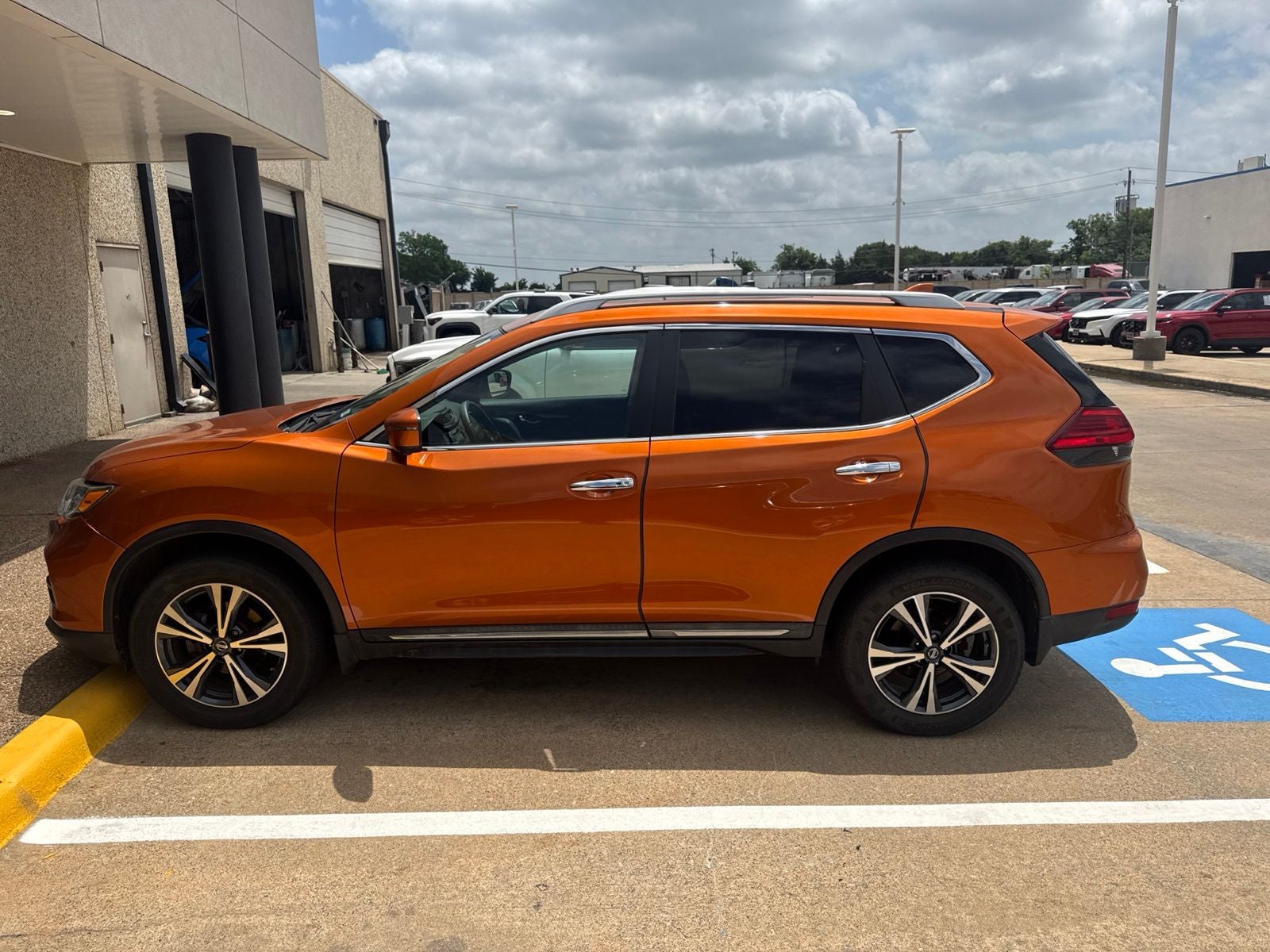 2017 Nissan Rogue SL