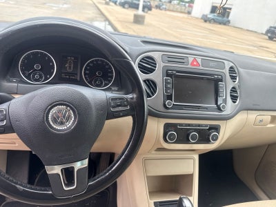 2011 Volkswagen Tiguan SE