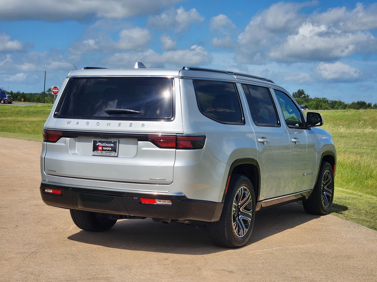 2022 Jeep Wagoneer Series III