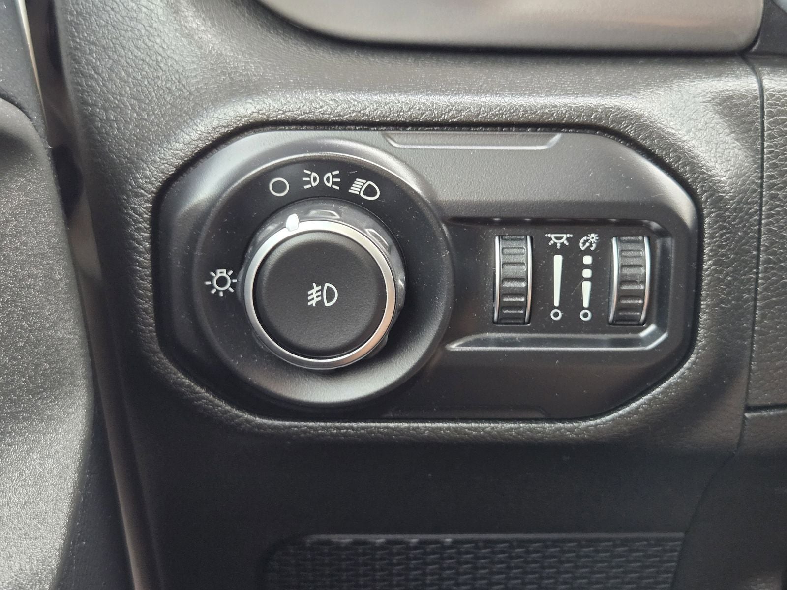2020 Jeep Wrangler Sport