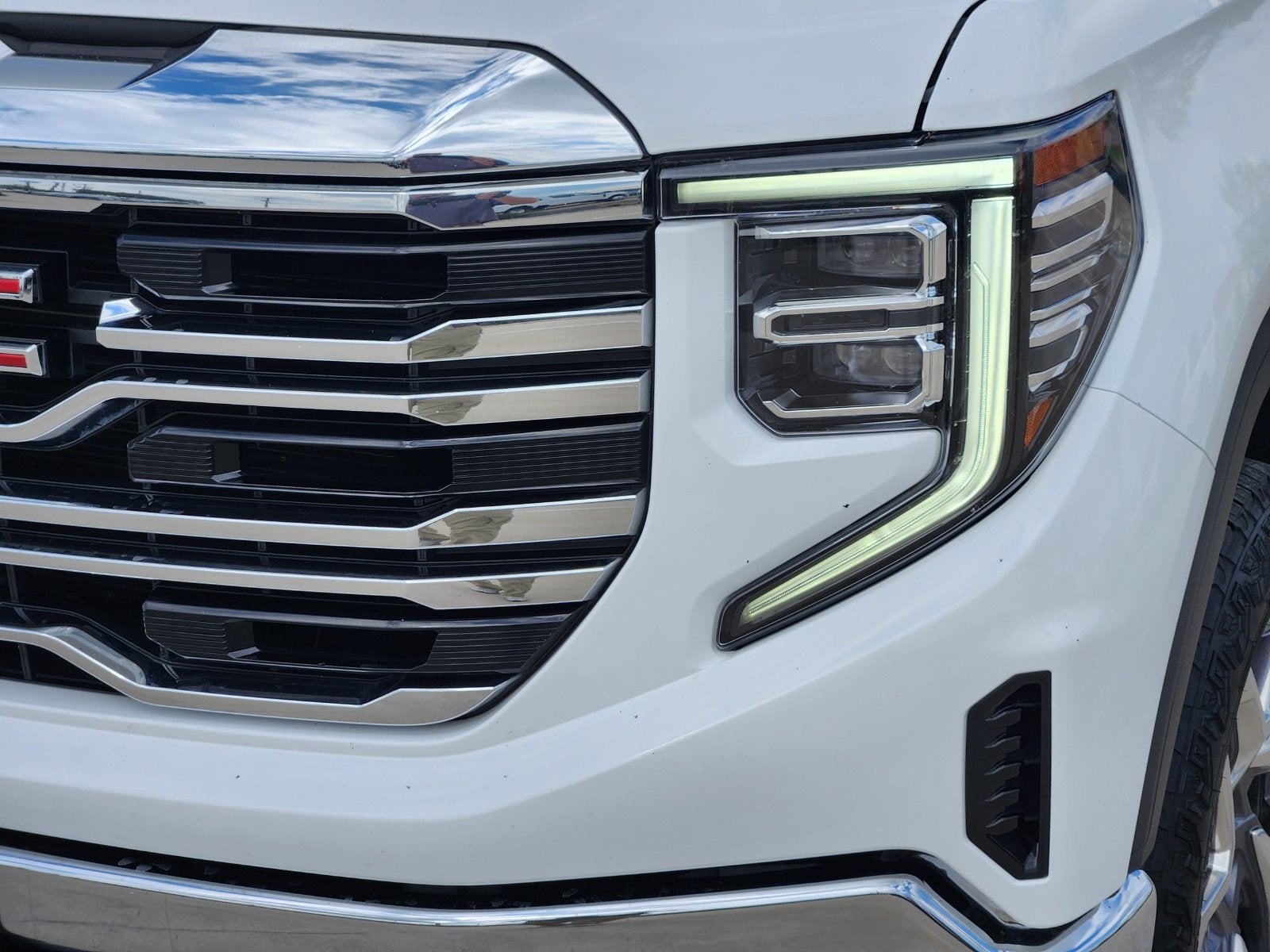 2022 GMC Sierra 1500 SLT