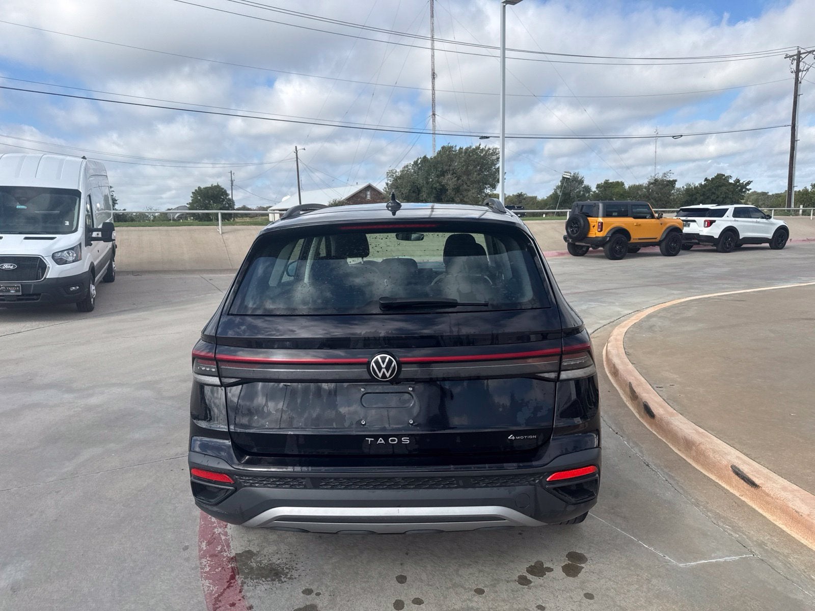 2025 Volkswagen Taos 1.5T S