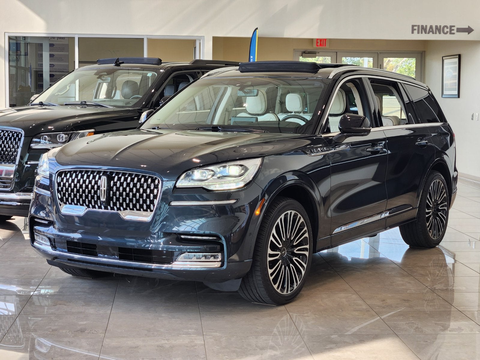 2023 Lincoln Aviator Black Label Premium