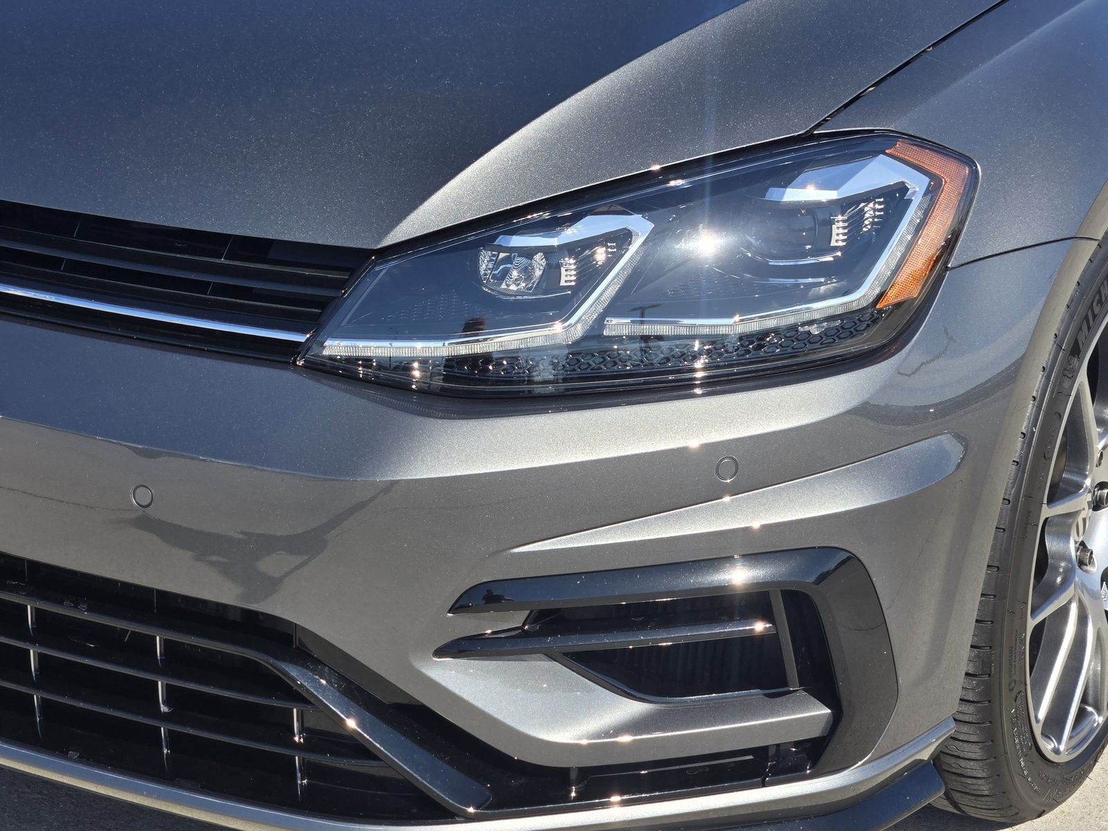 2019 Volkswagen Golf R DCC & Navigation 4Motion