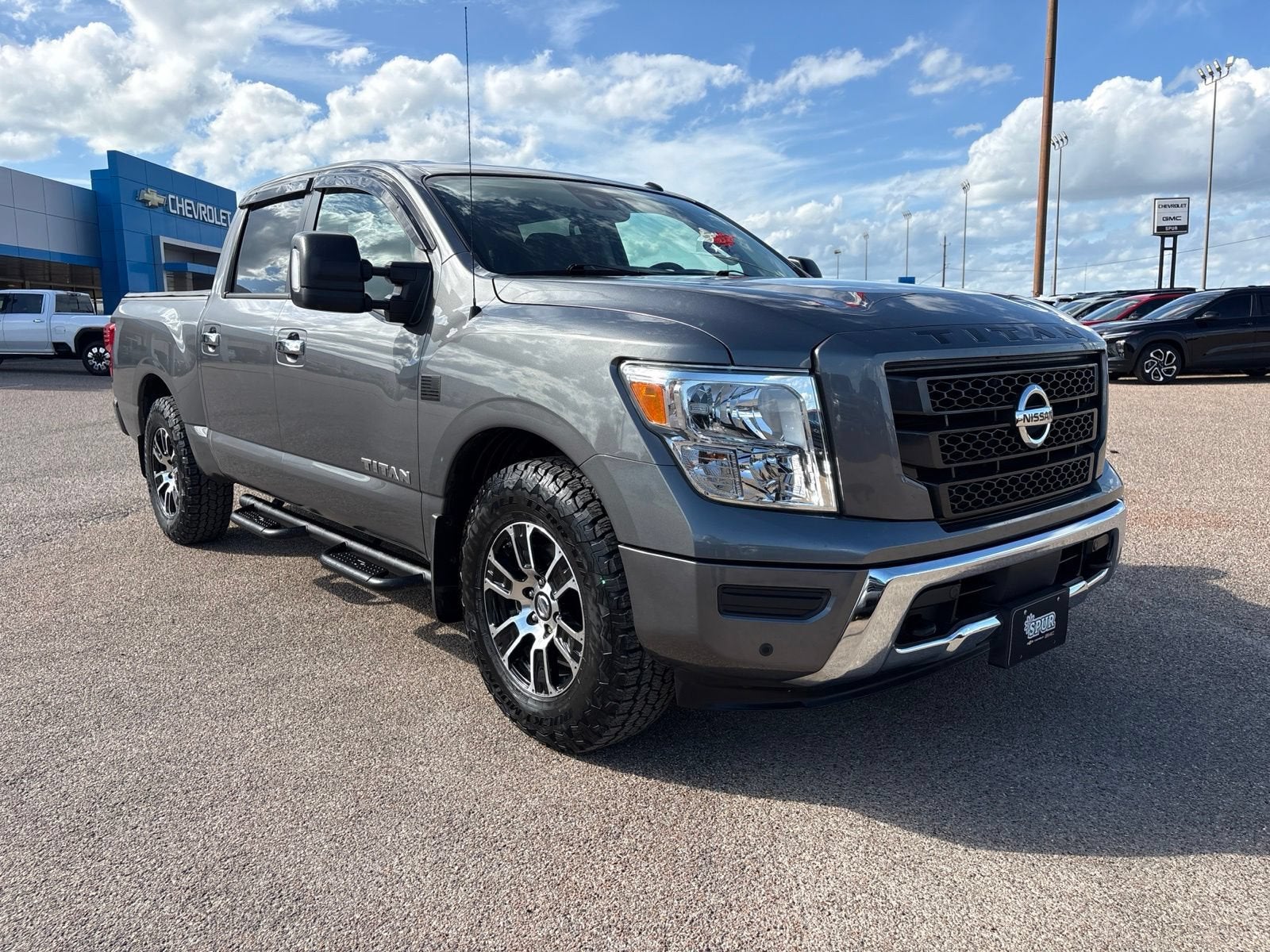 2021 Nissan Titan SV
