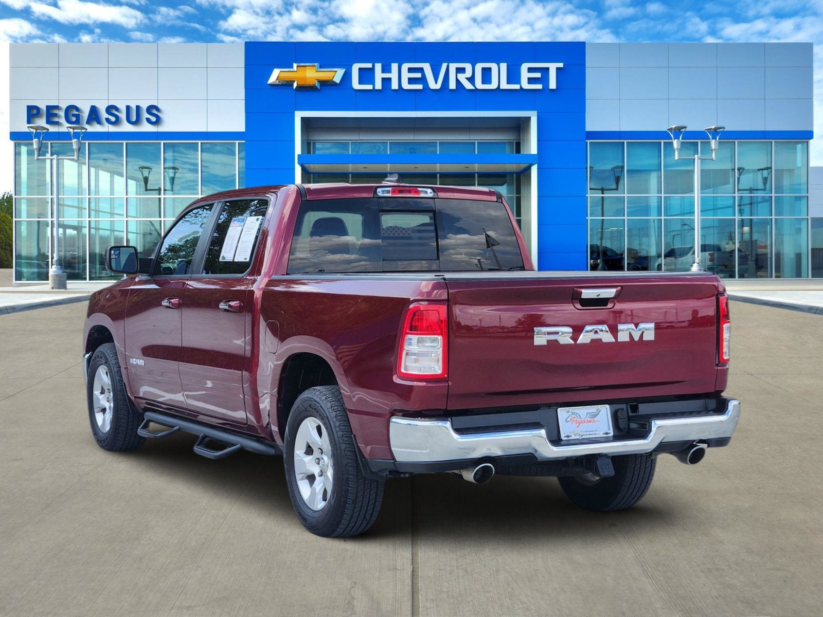 2020 RAM 1500 Big Horn Crew Cab 4x4 5'7" Box