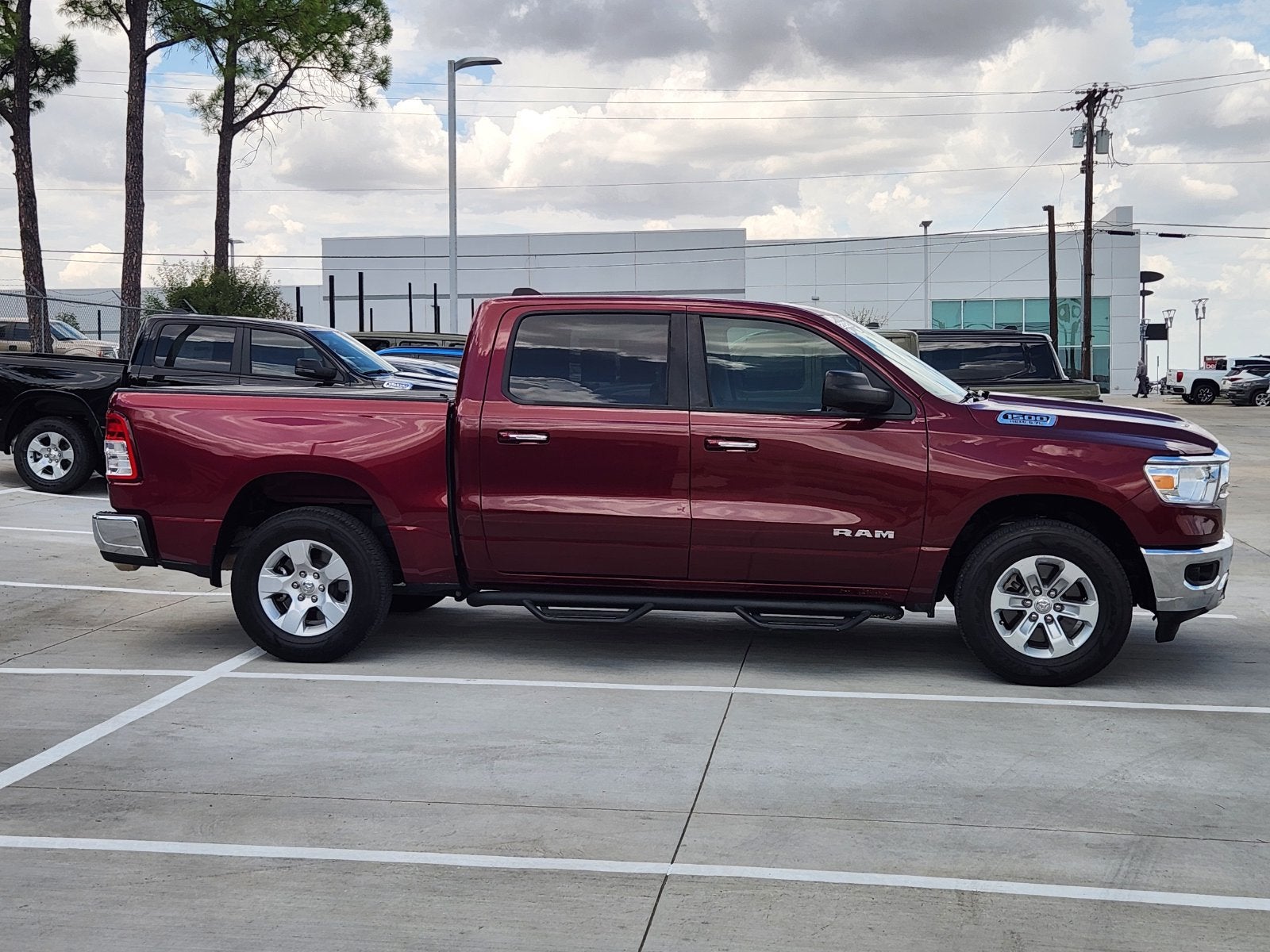 2020 RAM 1500 Big Horn Crew Cab 4x4 5'7" Box