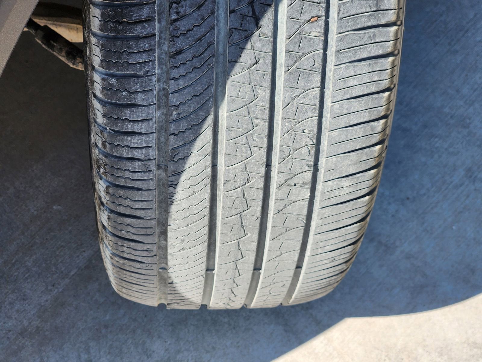 2024 Ford Explorer ST-Line