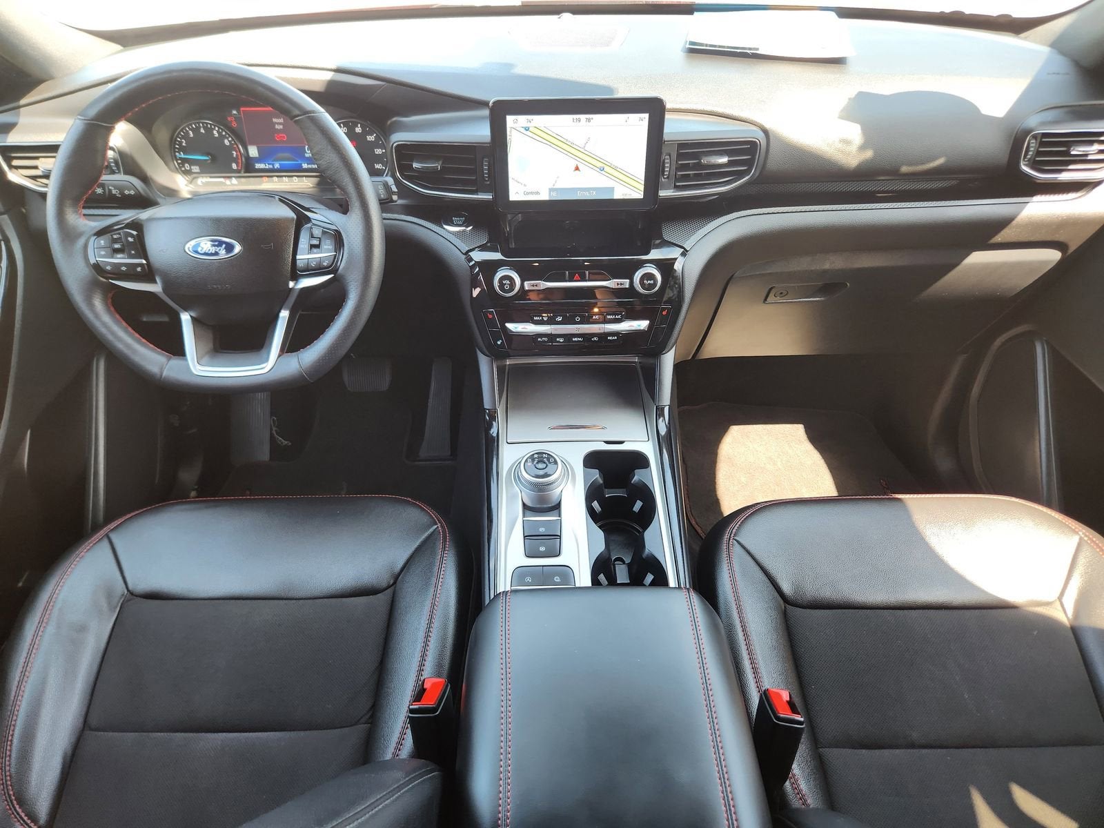 2024 Ford Explorer ST-Line