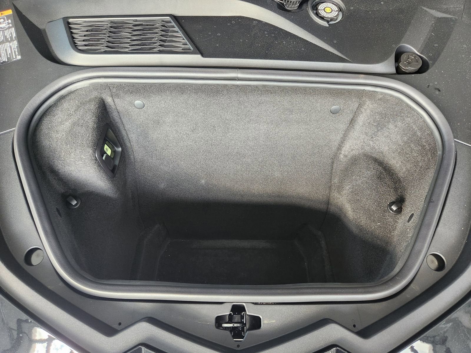 2025 Chevrolet Corvette E-Ray 1LZ