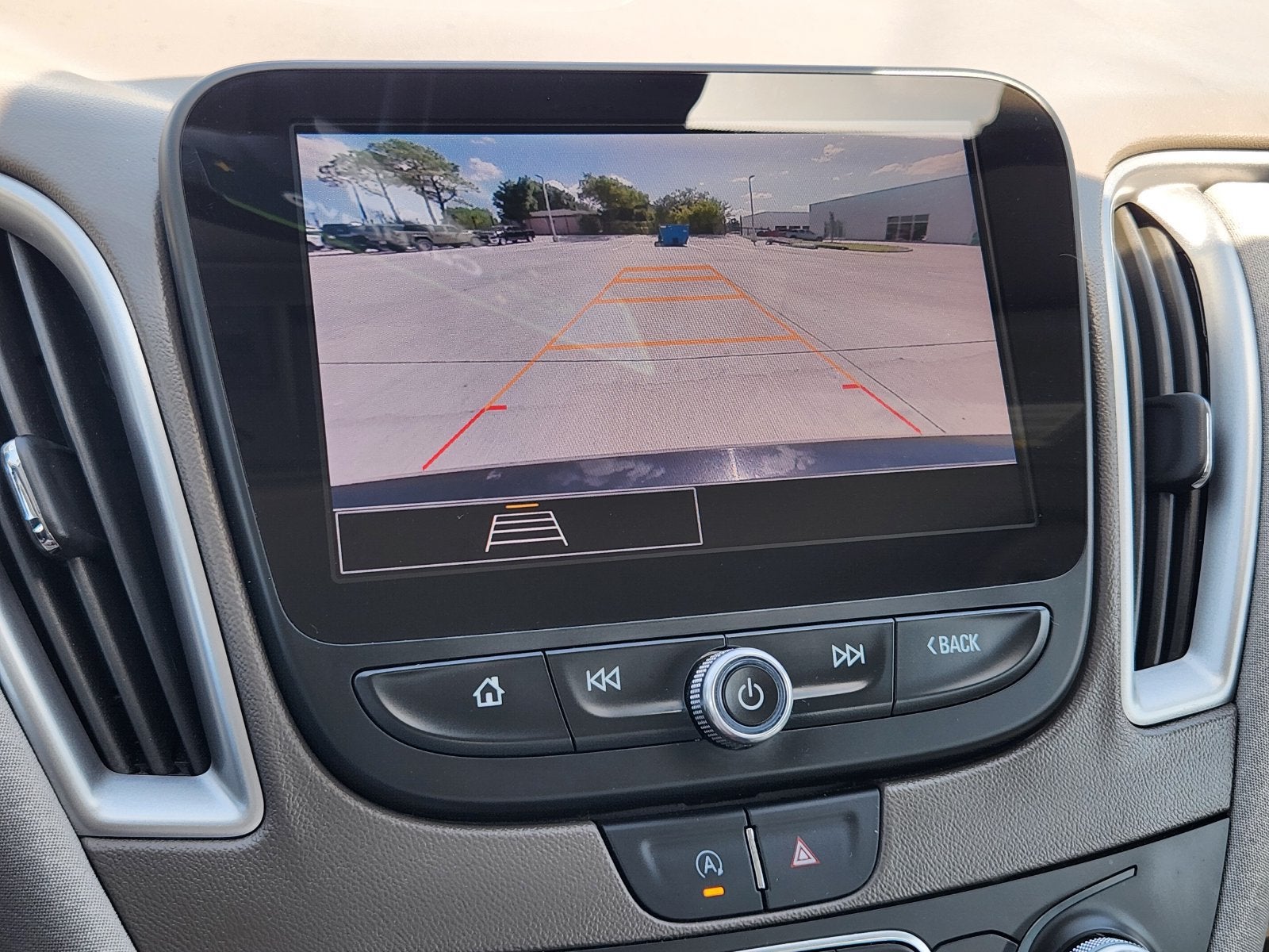 2025 Chevrolet Malibu 1LT - Photo 19