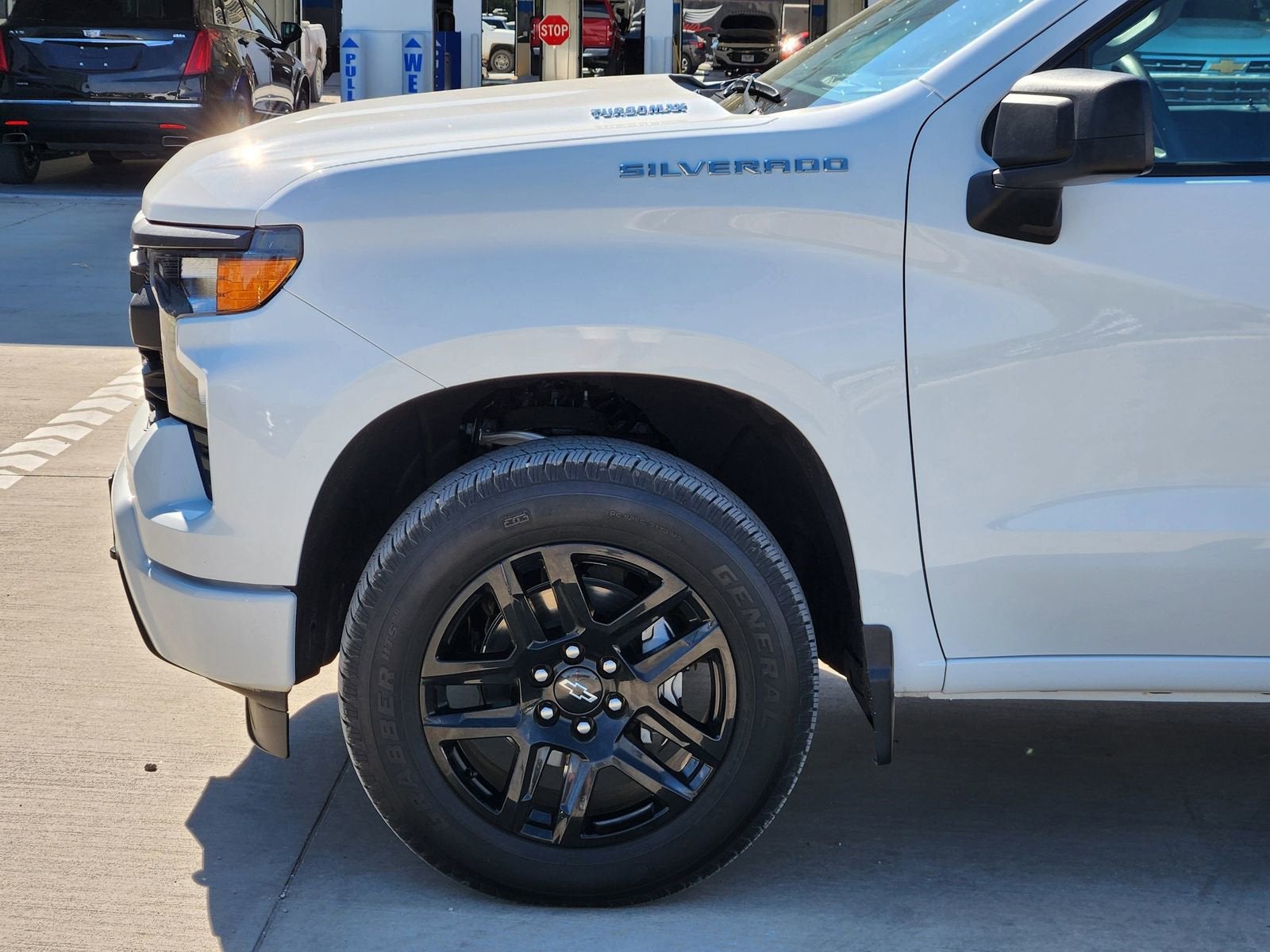 2025 Chevrolet Silverado 1500 Custom