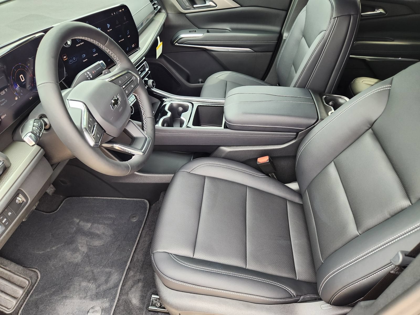 2026 Chevrolet Traverse LT - Photo 13