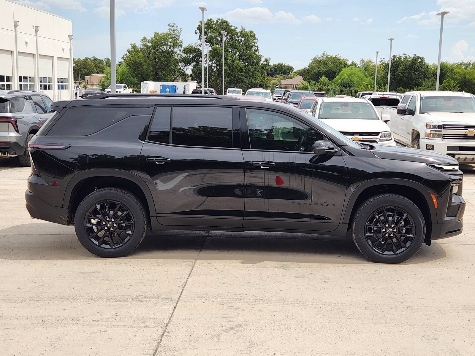 2026 Chevrolet Traverse LT - Photo 7