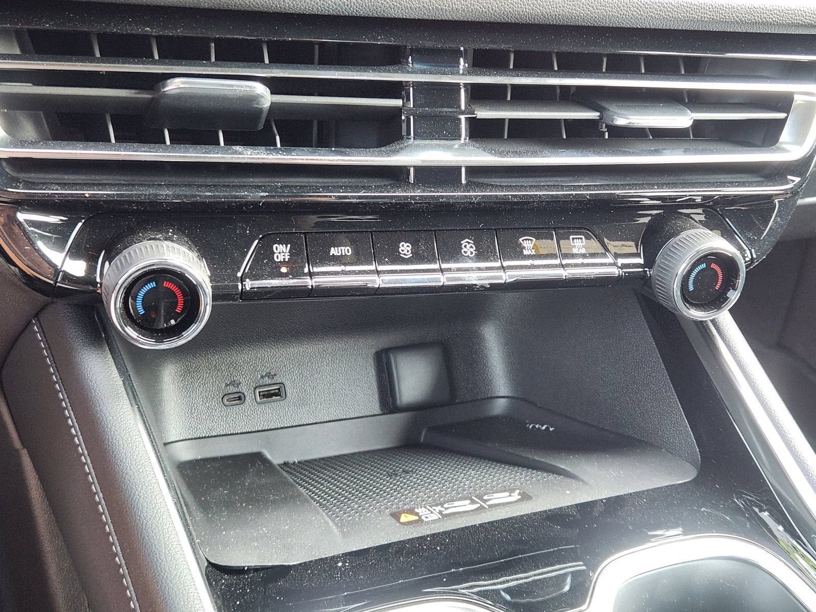 2026 Chevrolet Traverse LT - Photo 18