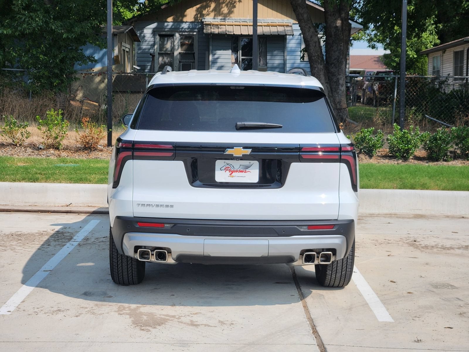 2026 Chevrolet Traverse LT - Photo 8