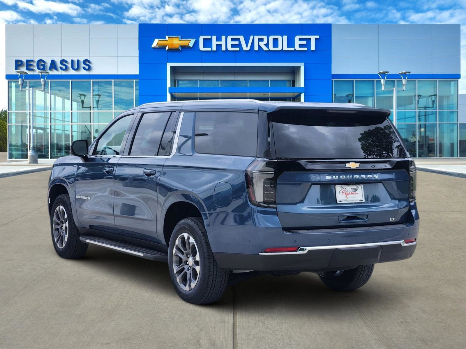 2026 Chevrolet Suburban LT