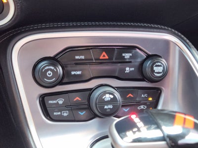 2019 Dodge Challenger SXT