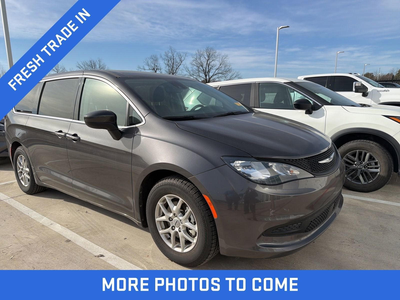 2023 Chrysler Voyager LX