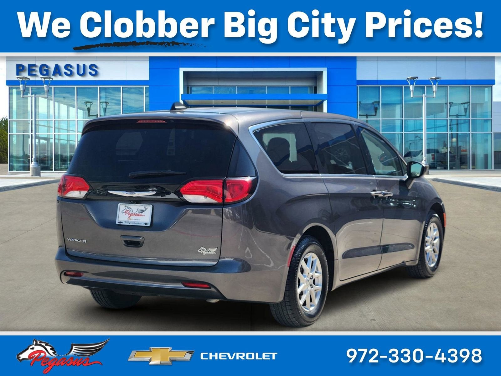 2023 Chrysler Voyager LX