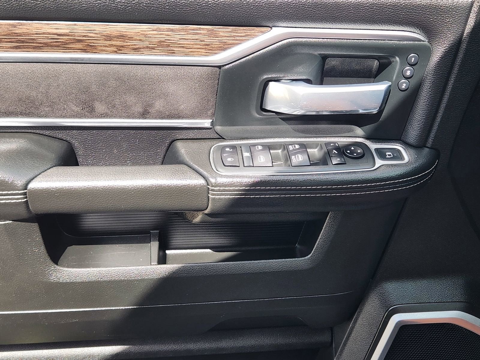 2020 RAM 2500 Laramie Mega Cab 4x4 6'4" Box