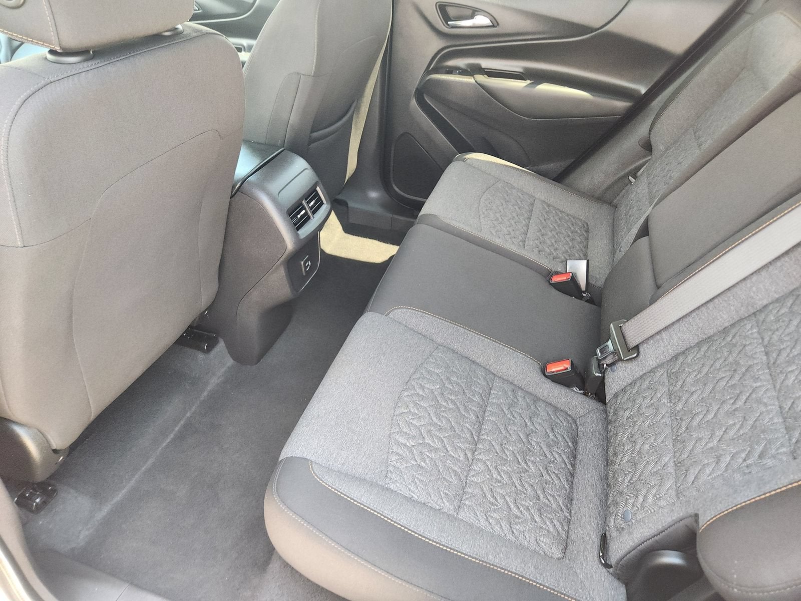 2024 Chevrolet Equinox LT - Photo 35