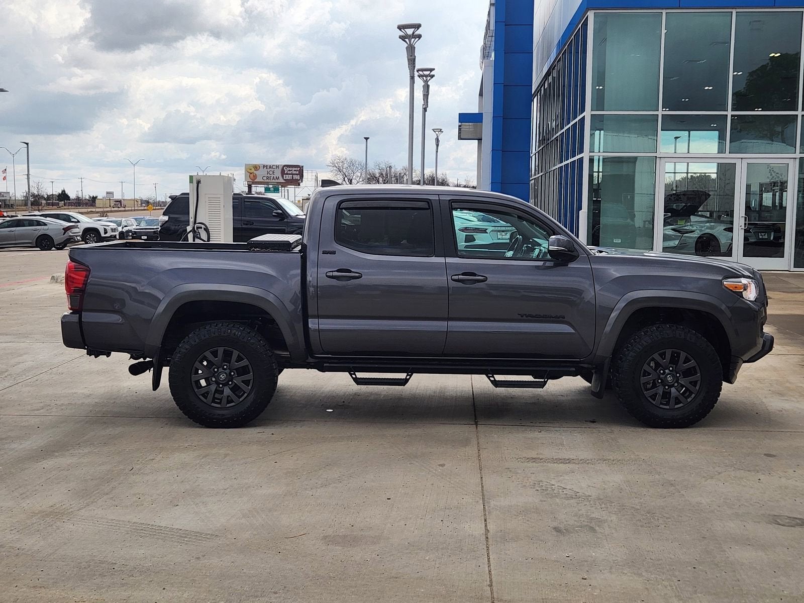 2023 Toyota Tacoma SR5 V6