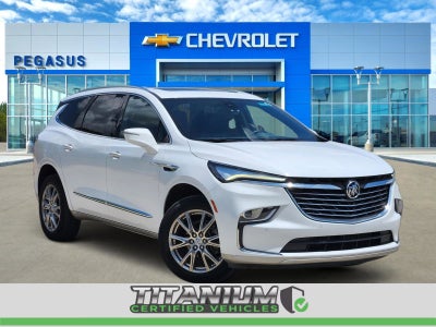 2023 Buick Enclave Essence