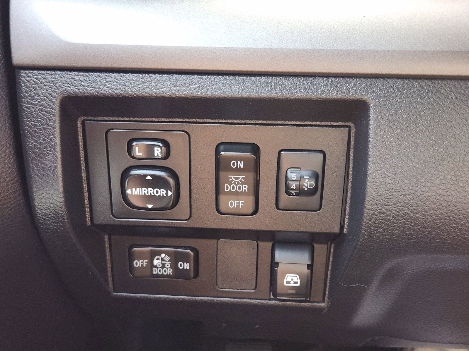 2015 Toyota Tundra SR5 4.6L V8