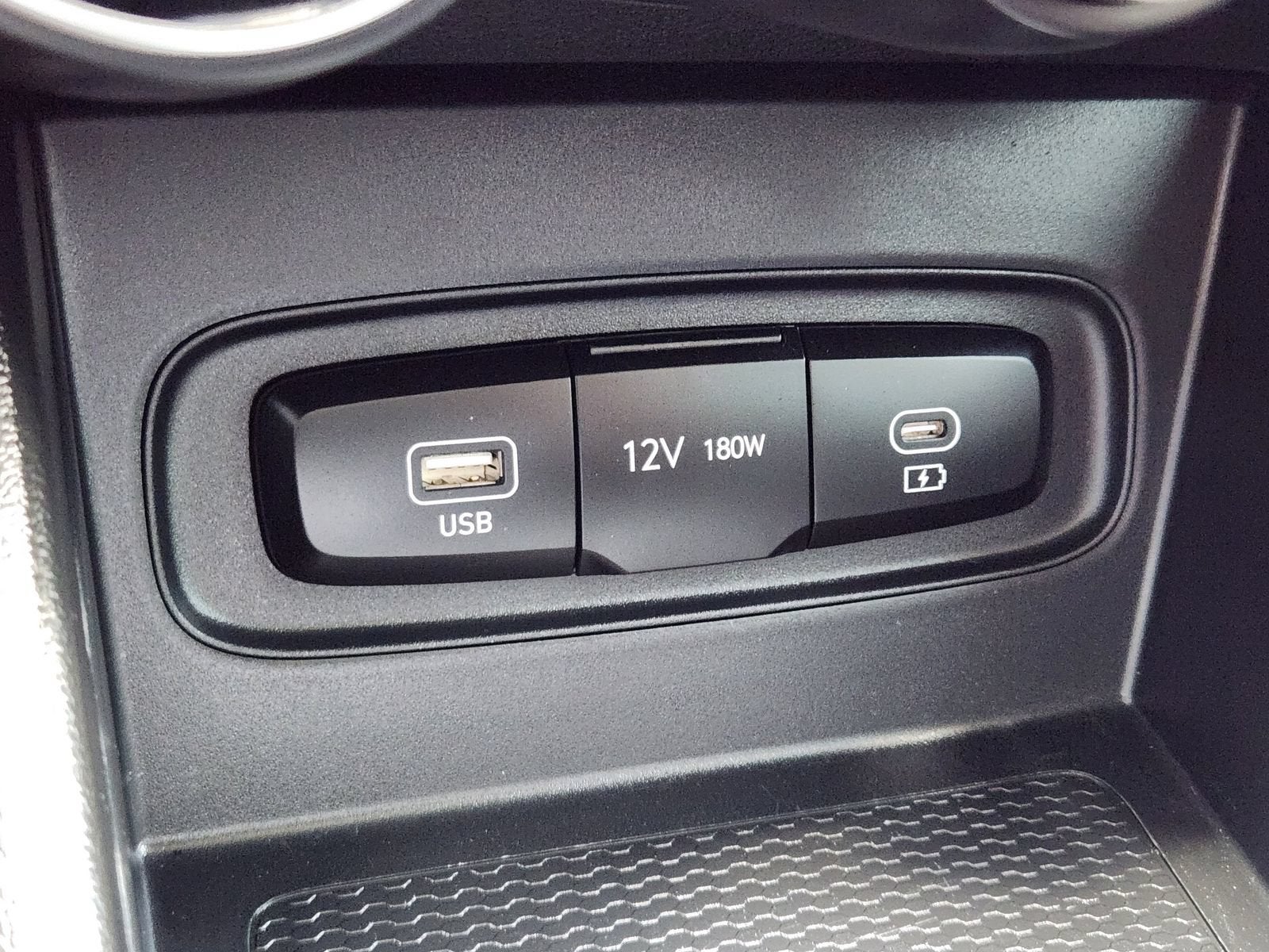 2025 Hyundai Venue SE
