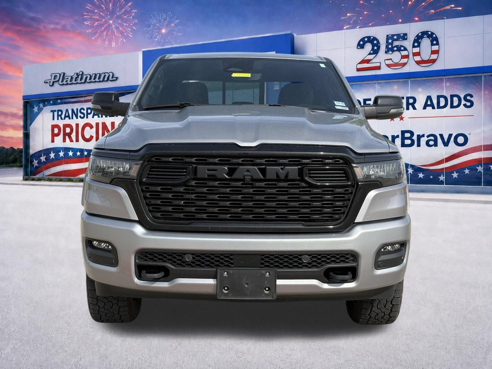 2025 RAM 1500 Lone Star Crew Cab 4x4 5'7" Box