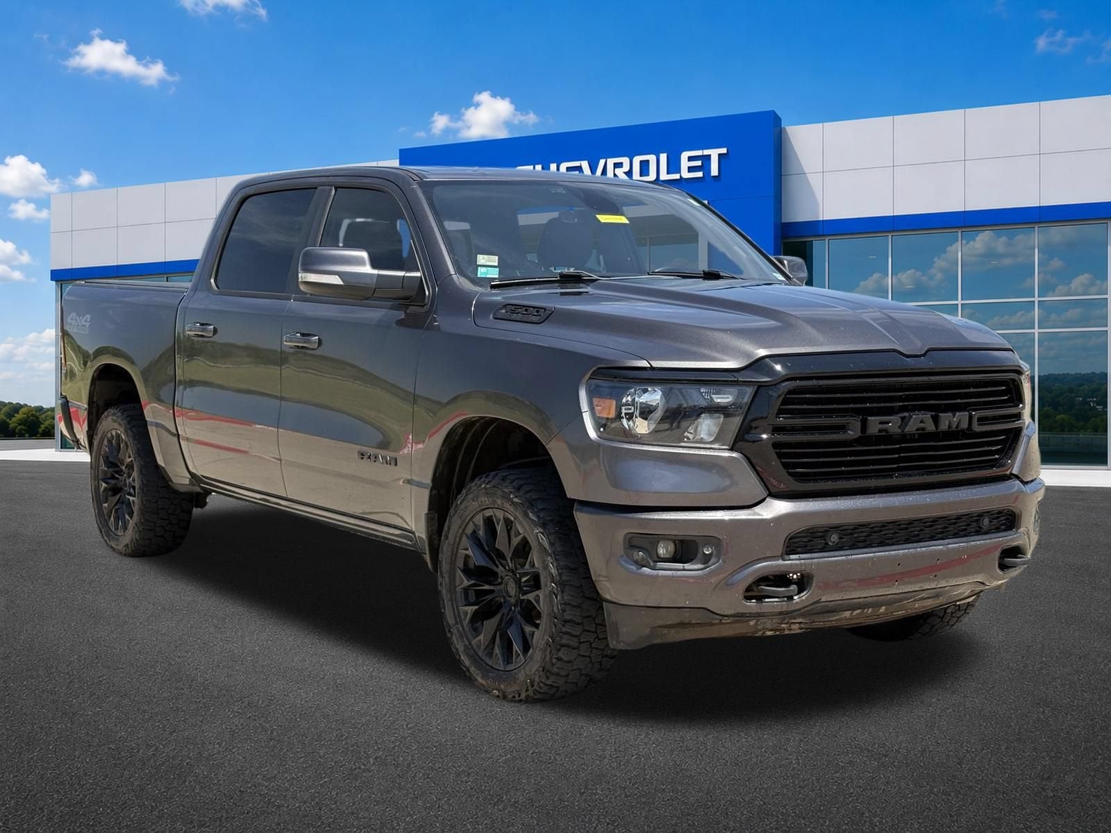 2020 RAM 1500 Lone Star Crew Cab 4x4 5'7" Box