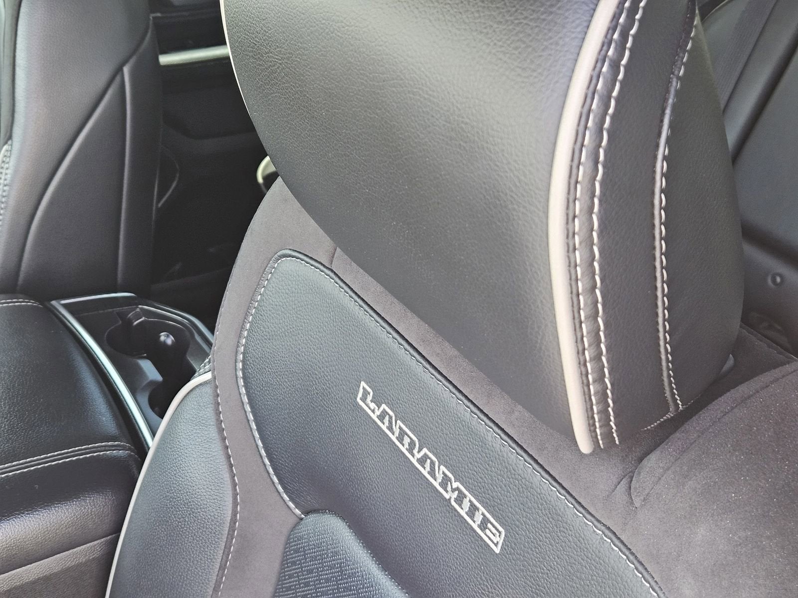 2024 RAM 1500 Laramie Crew Cab 4x4 5'7" Box