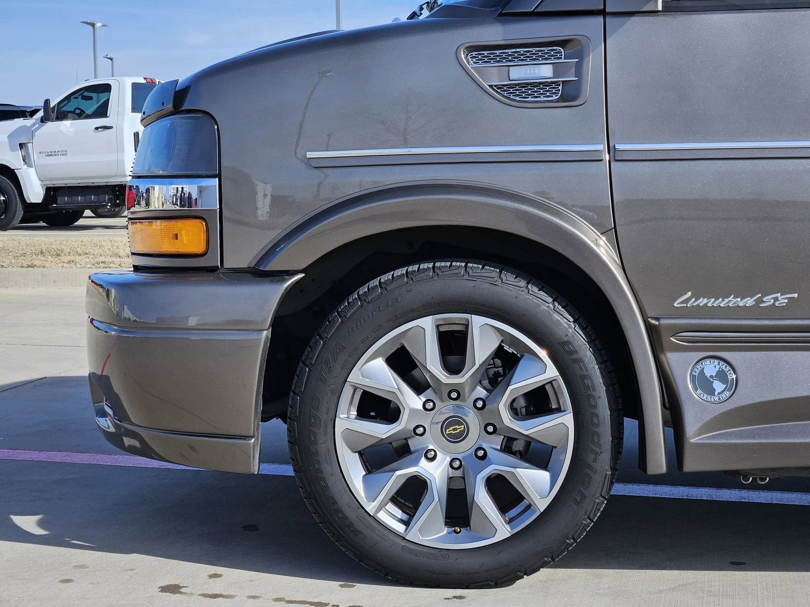 2023 Chevrolet Express Cargo 2500 WT