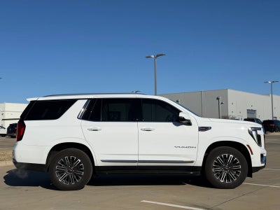 2025 GMC Yukon Elevation