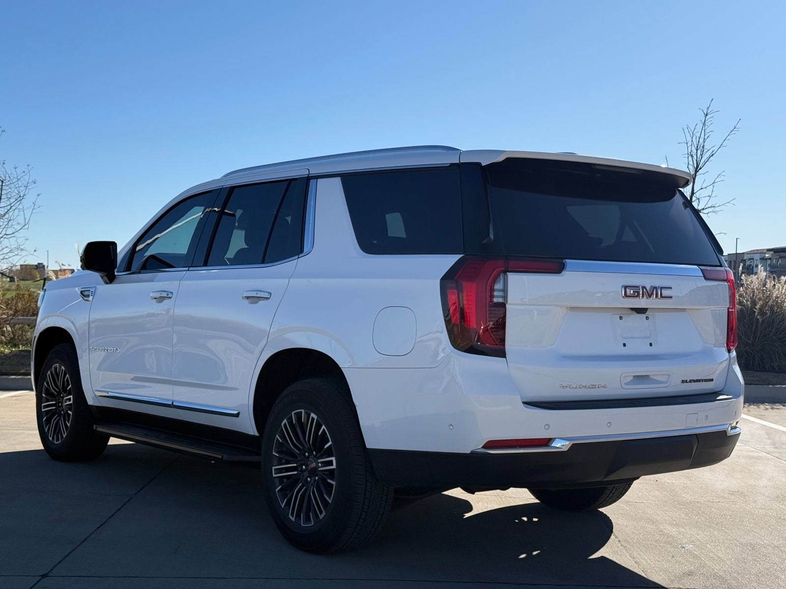 2025 GMC Yukon Elevation