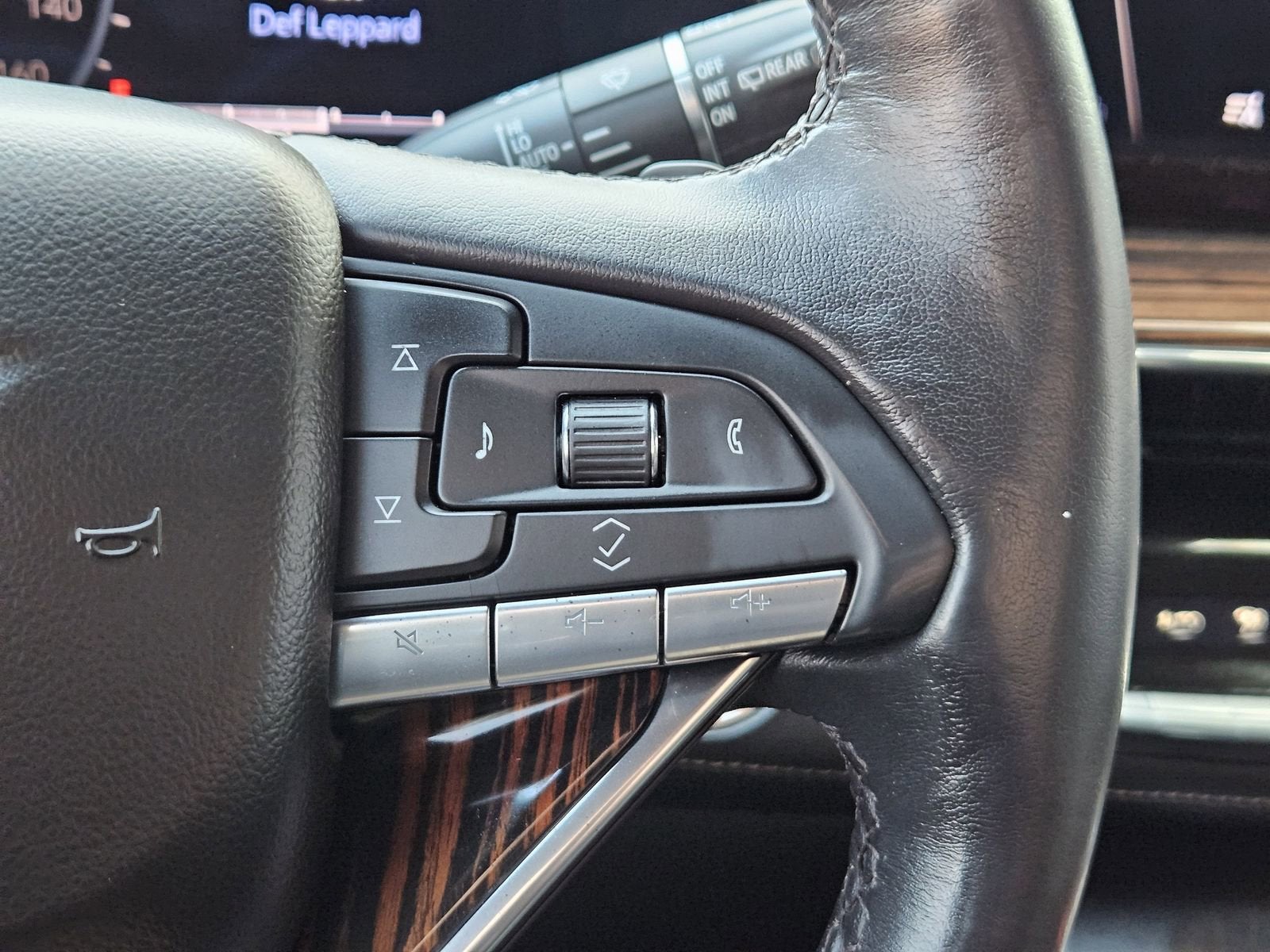 2024 Cadillac Escalade ESV Premium Luxury