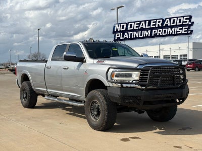 2022 RAM 3500 Laramie Crew Cab 4x4 8' Box