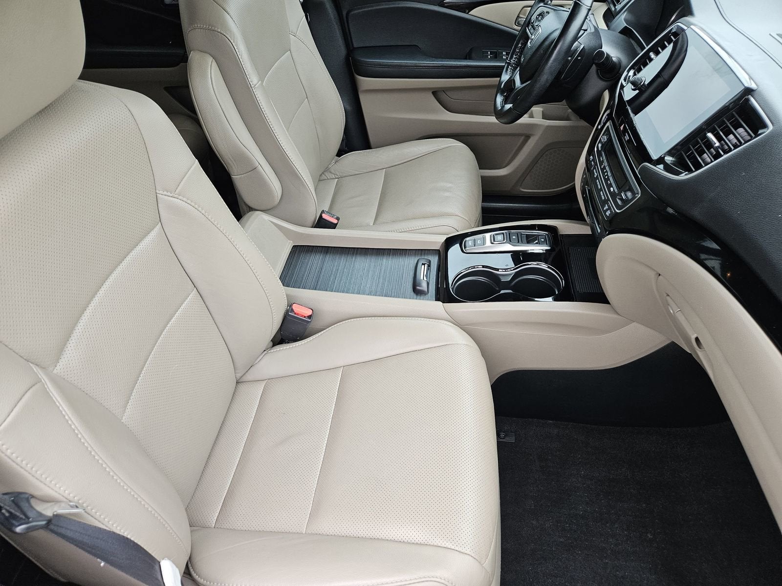 2022 Honda Pilot AWD Elite